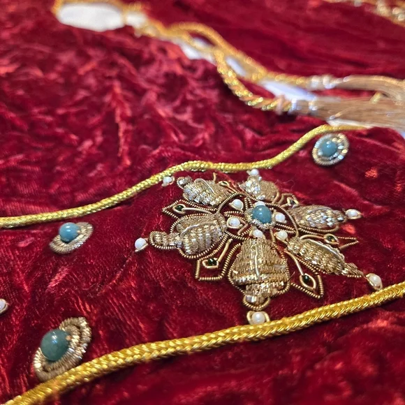 $930 Sudha Pennathur Red Beaded Velvet Tree Skirt, 40 Master EmbroideredFancy